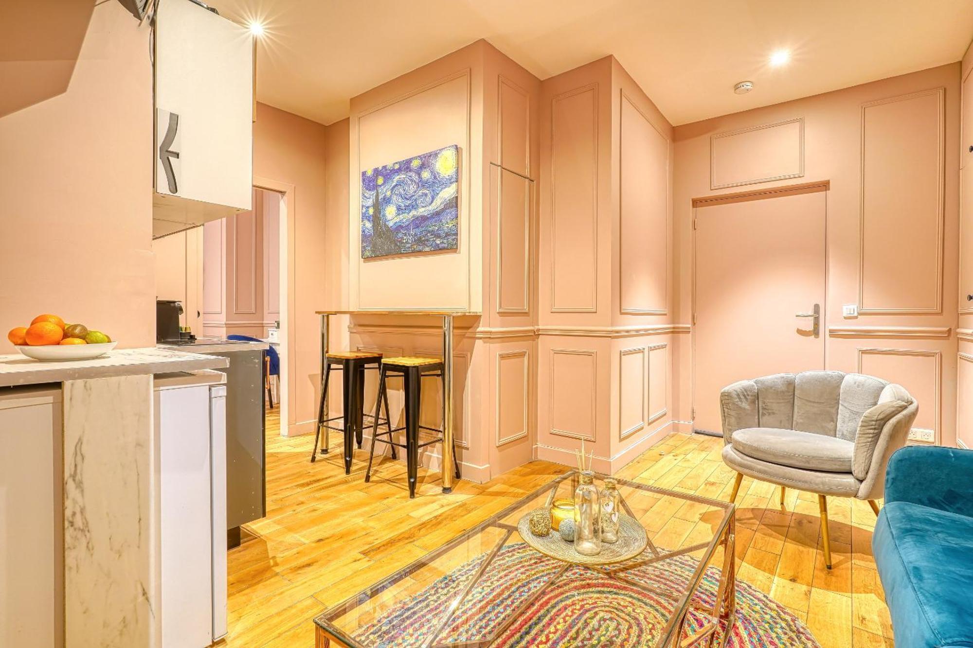 Suite Anna In Paris Republique Bilik gambar